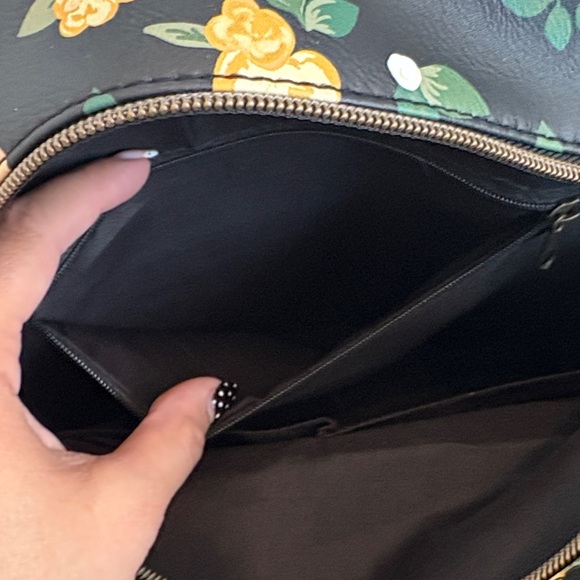 NWT T-Shirt and Jeans Floral Black Vegan Backpack with Yellow Flowers - Picture 9 of 10